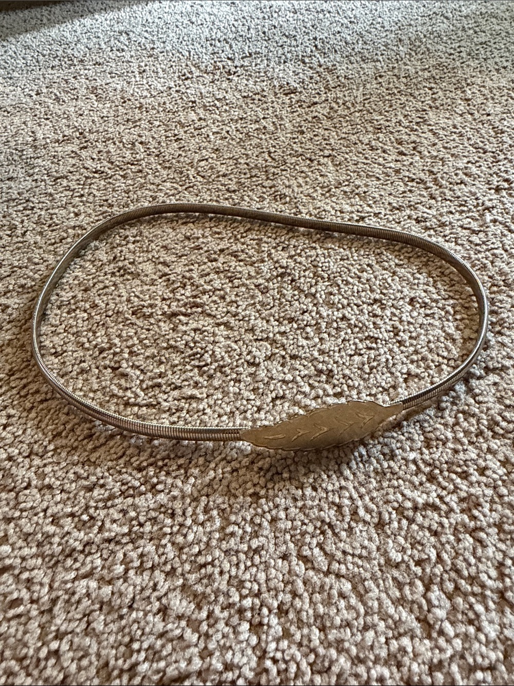 Women’s Gold Leaf Detail Stretch Belt - Neutral Gold